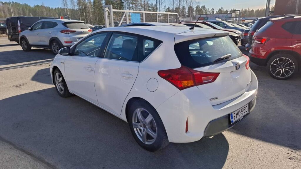 Toyota Auris 2014 Valkoinen