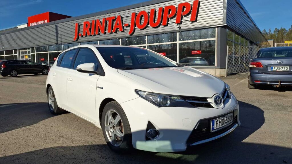 Toyota Auris 2014 Valkoinen