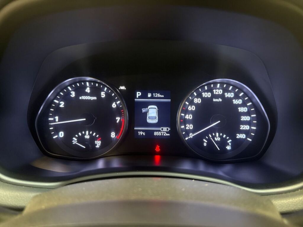Hyundai i30 Wagon 2023 Punainen