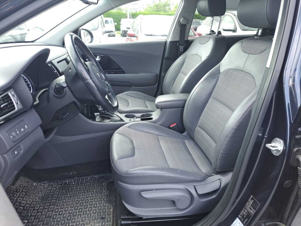 Kia Niro 2017 Sininen
