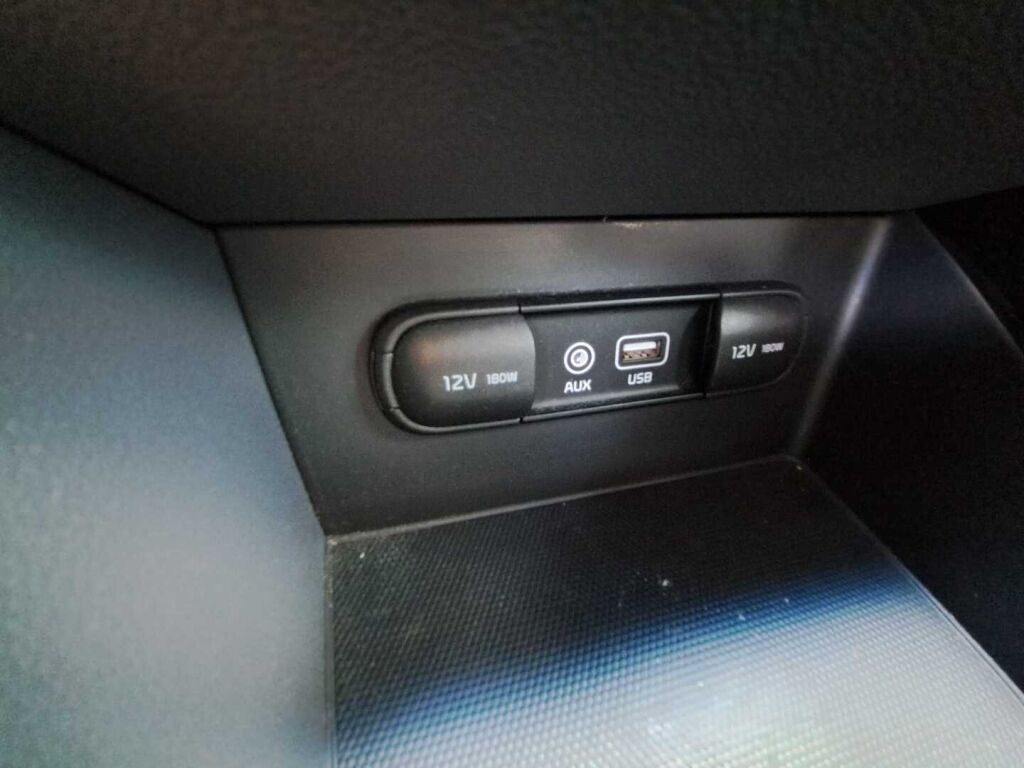 Kia Niro 2017 Sininen