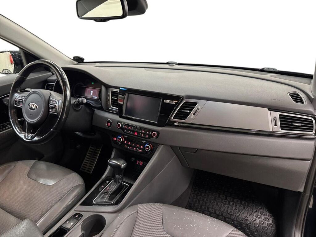 Kia Niro 2017 Sininen