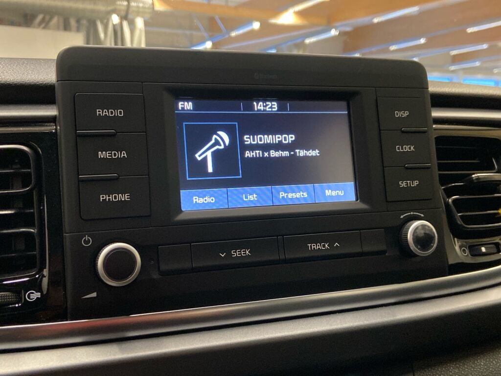 Kia Rio 2017 Punainen