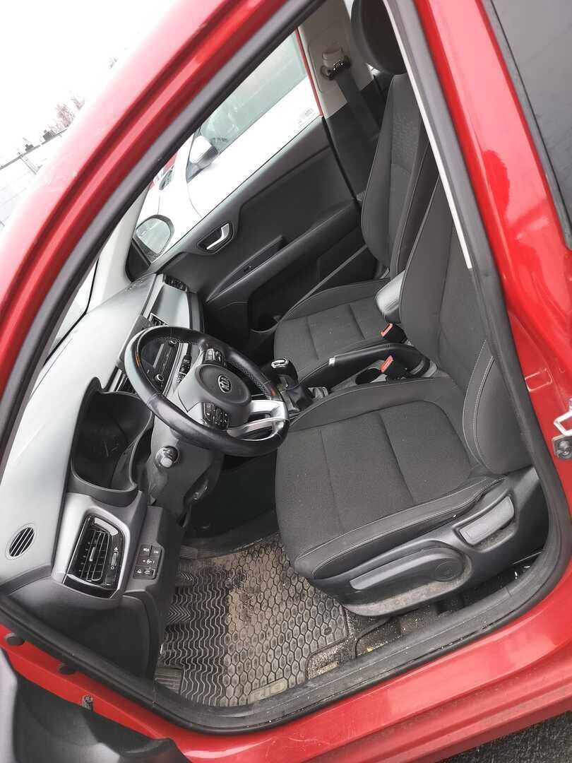 Kia Rio 2017 Punainen