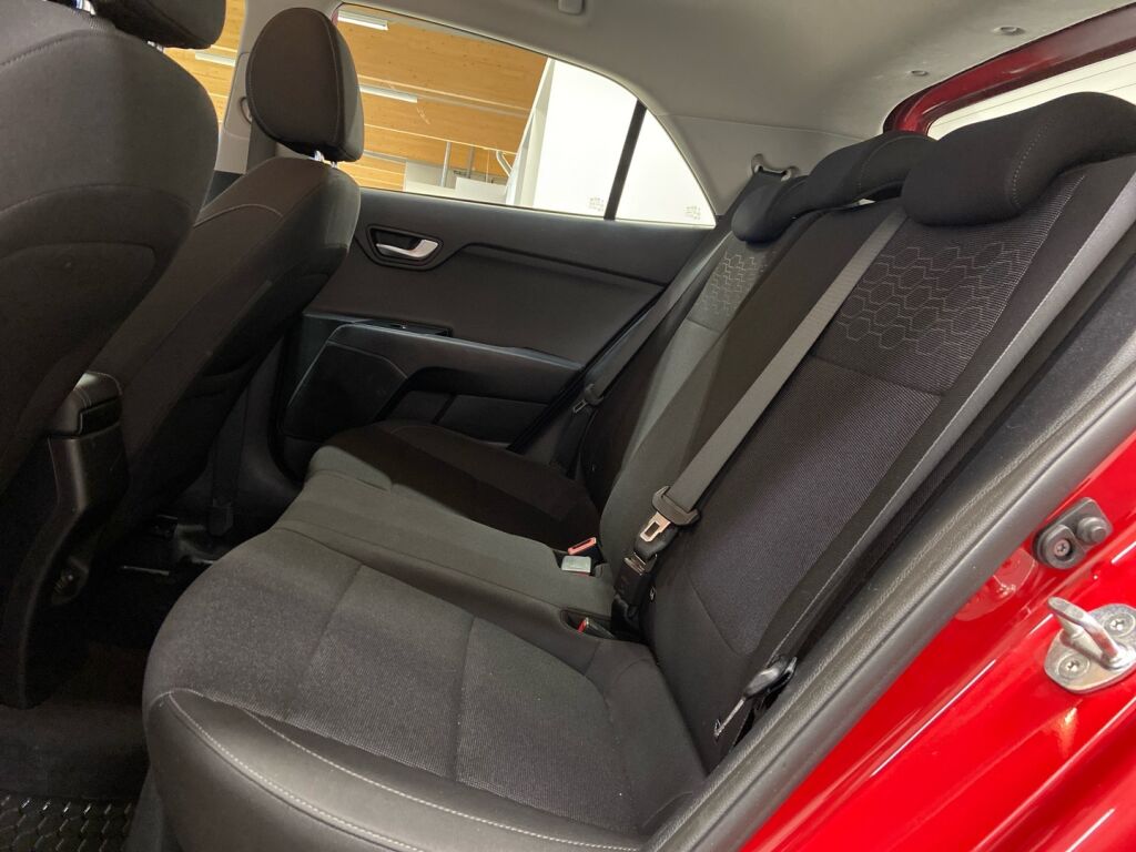 Kia Rio 2017 Punainen