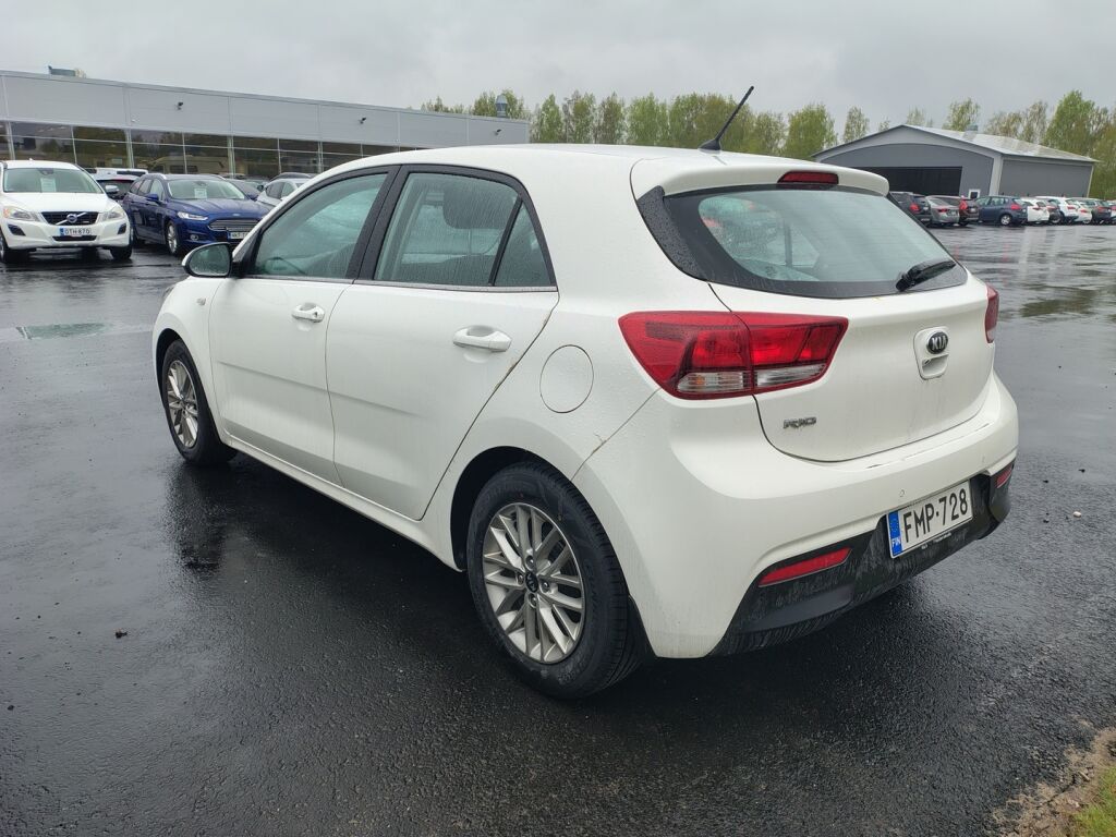Kia Rio 2017 Valkoinen