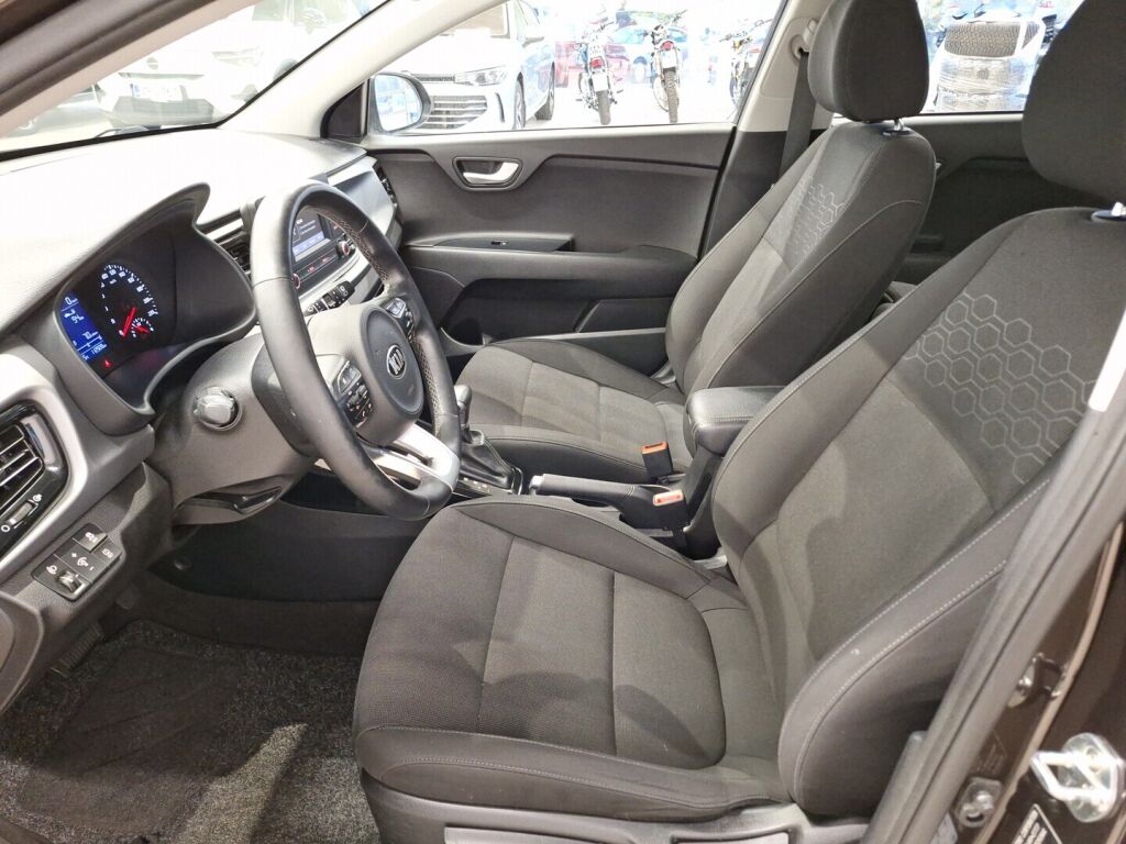 Kia Rio 2017 Ruskea (beige)