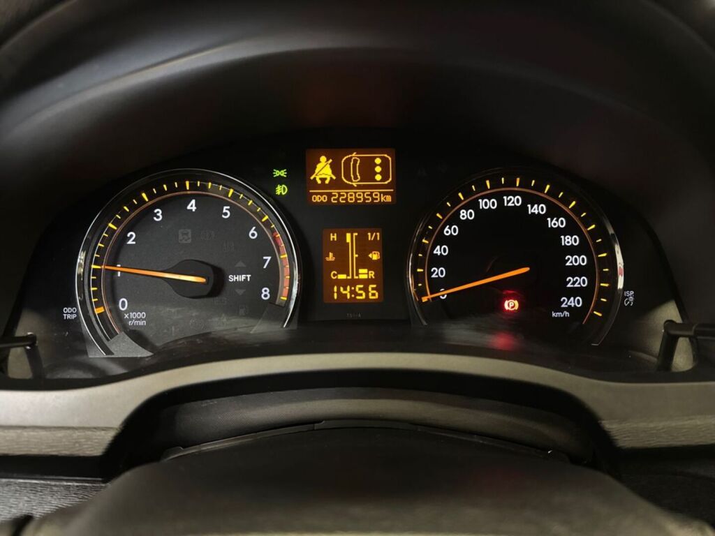 Toyota Avensis 2010 Harmaa