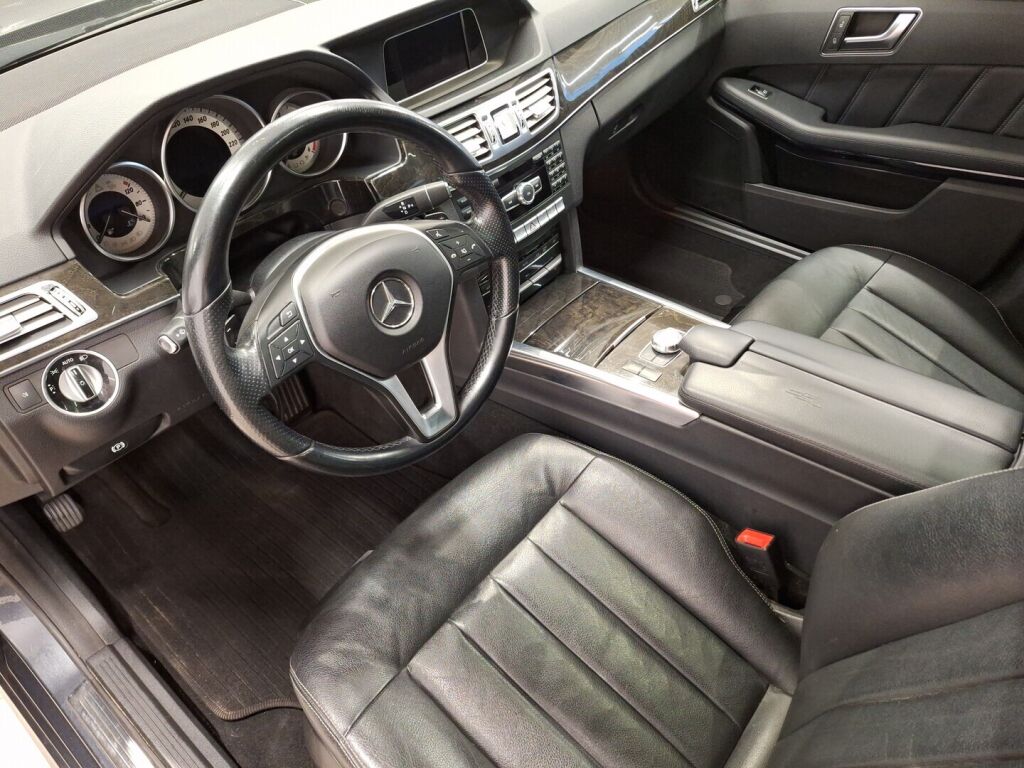 Mercedes-Benz E 2013 Harmaa