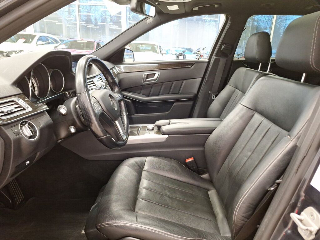 Mercedes-Benz E 2013 Harmaa