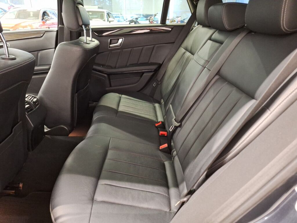 Mercedes-Benz E 2013 Harmaa