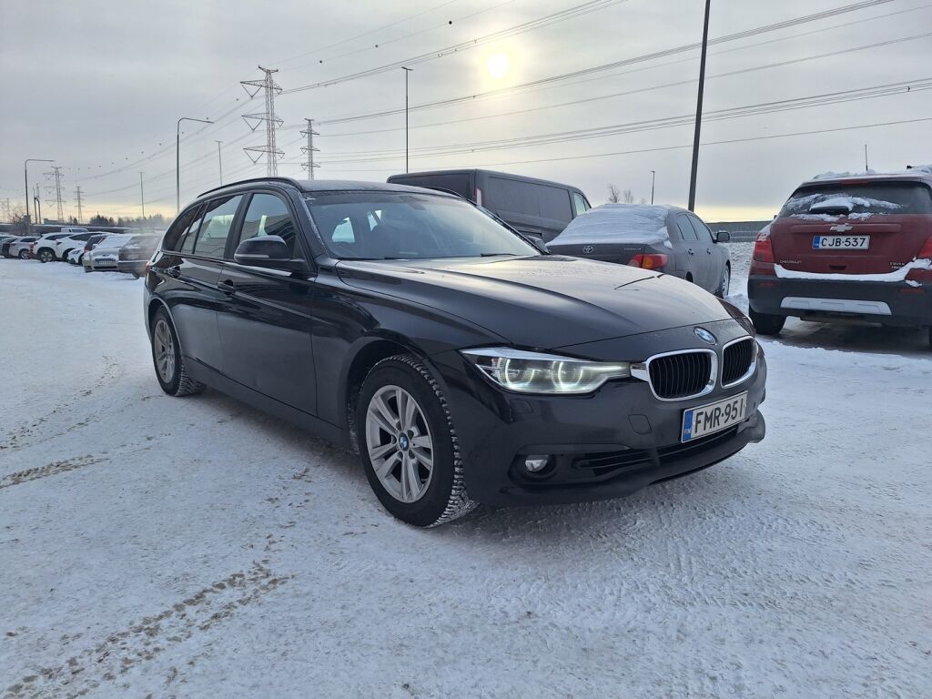 BMW 320 2017 Musta