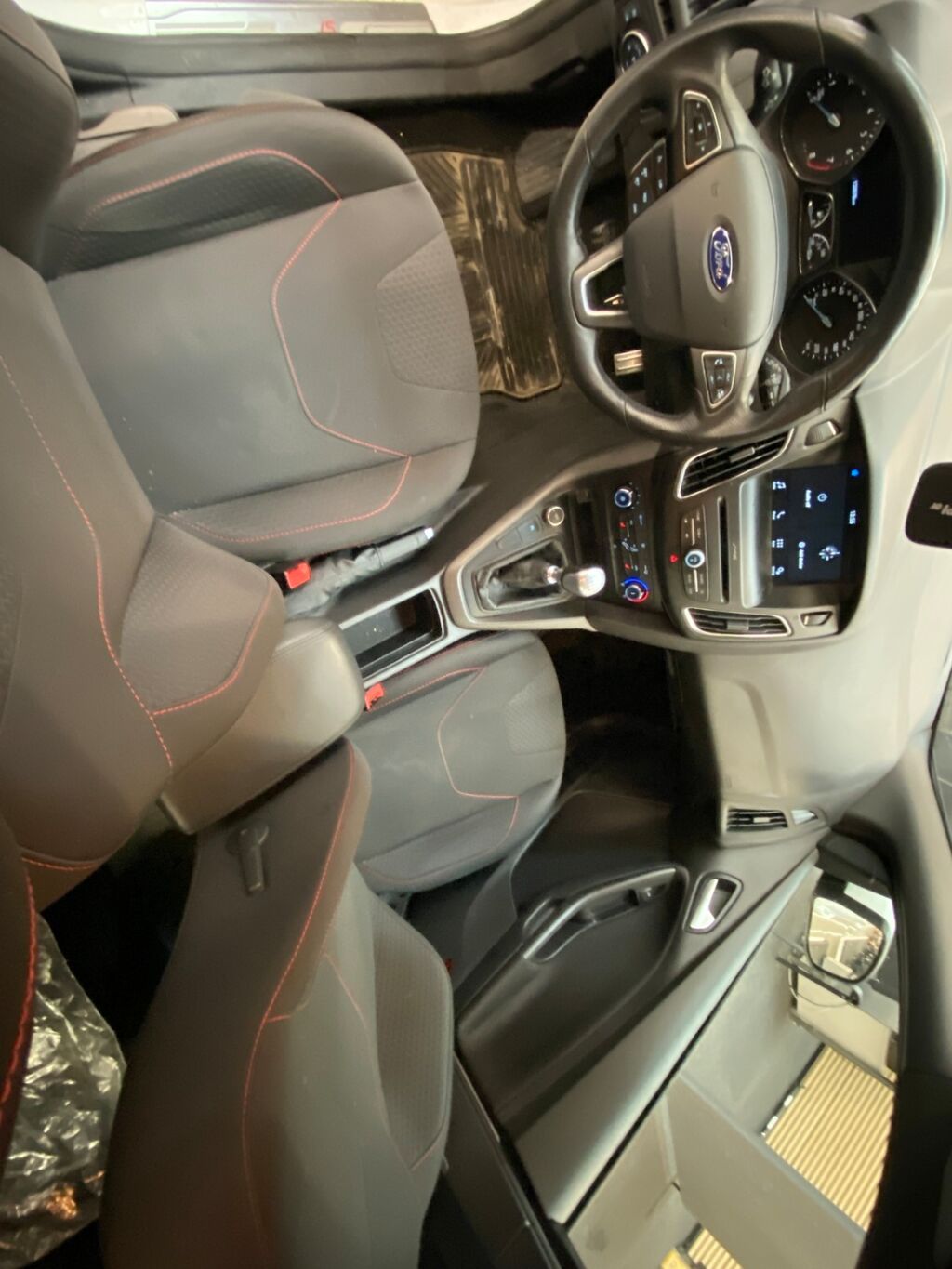 Ford Focus 2017 Valkoinen