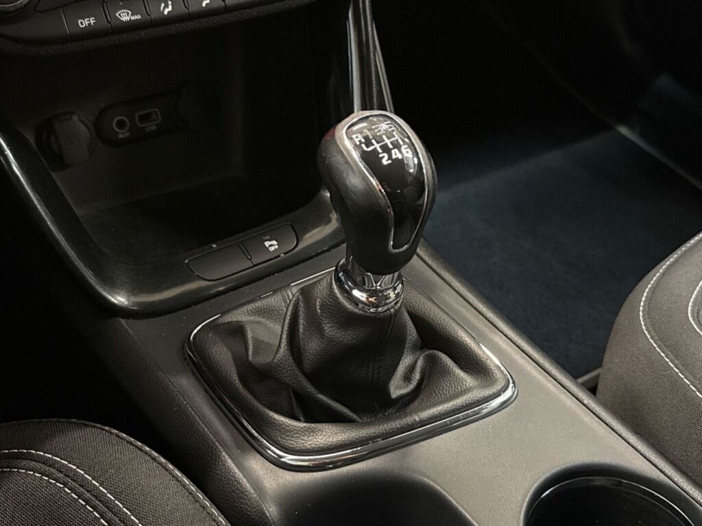 Kia Ceed 2018 Valkoinen