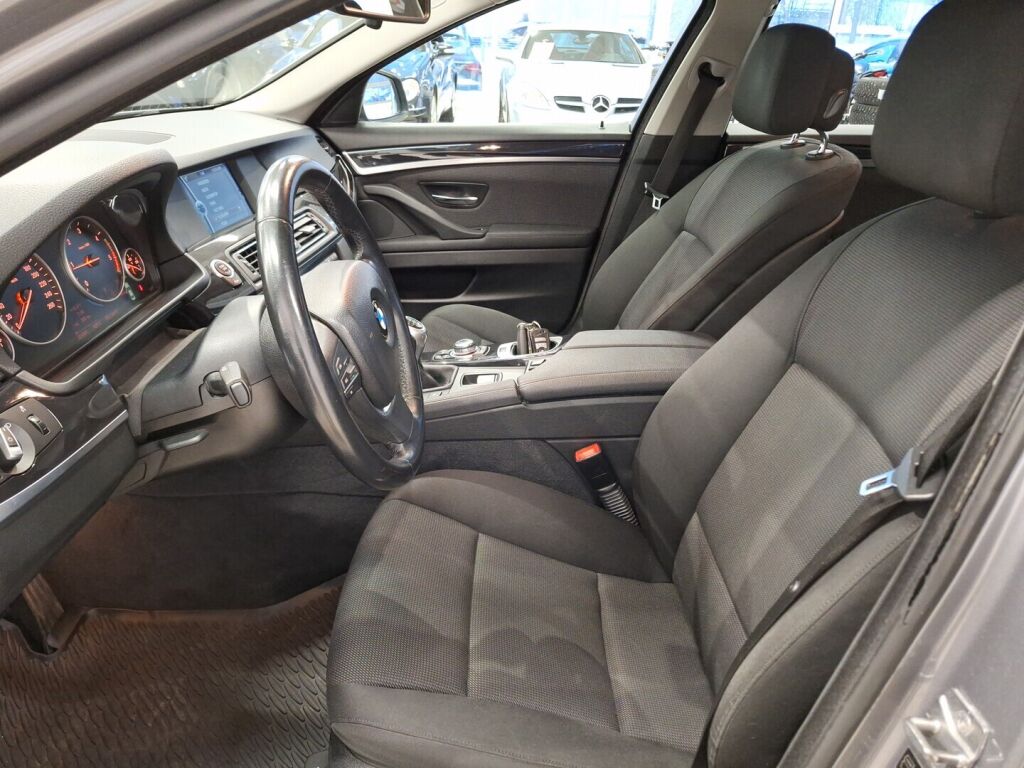 BMW 520 2011 Harmaa
