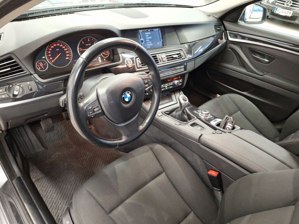 BMW 520 2011 Harmaa