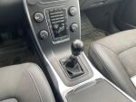 Volvo V70 2013 Punainen