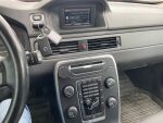 Volvo V70 2013 Punainen