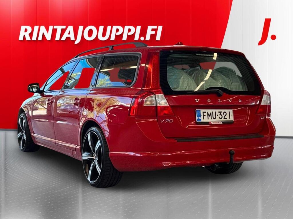 Volvo V70 2013 Punainen
