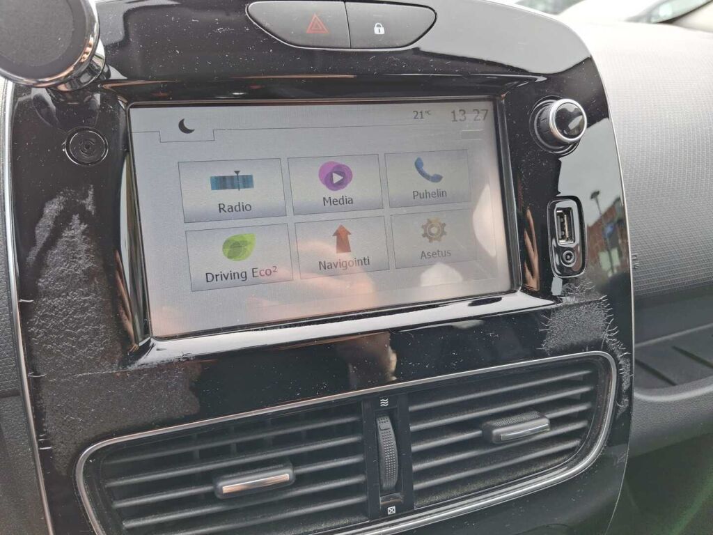 Renault Clio 2017 Musta