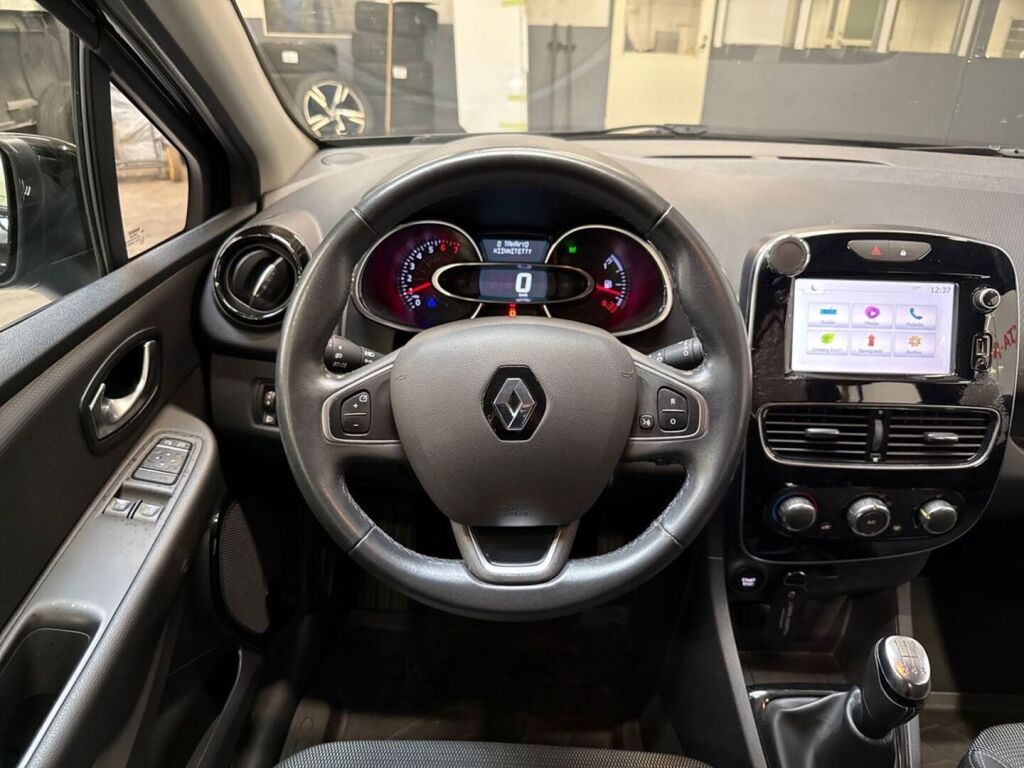 Renault Clio 2017 Musta