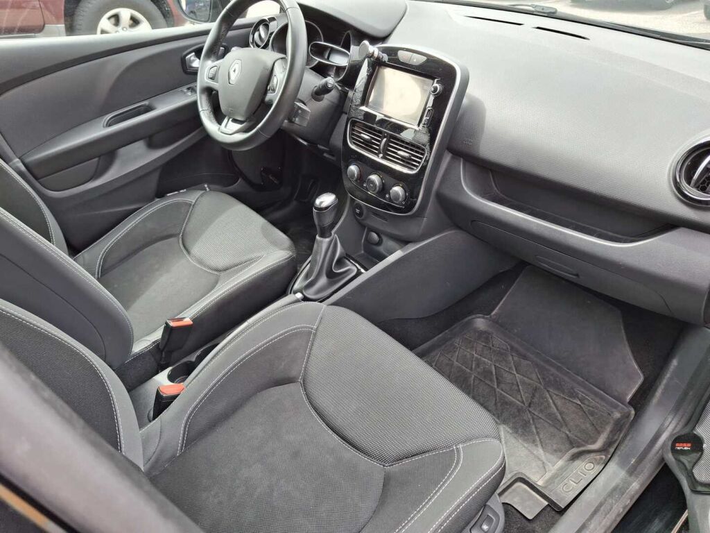 Renault Clio 2017 Musta