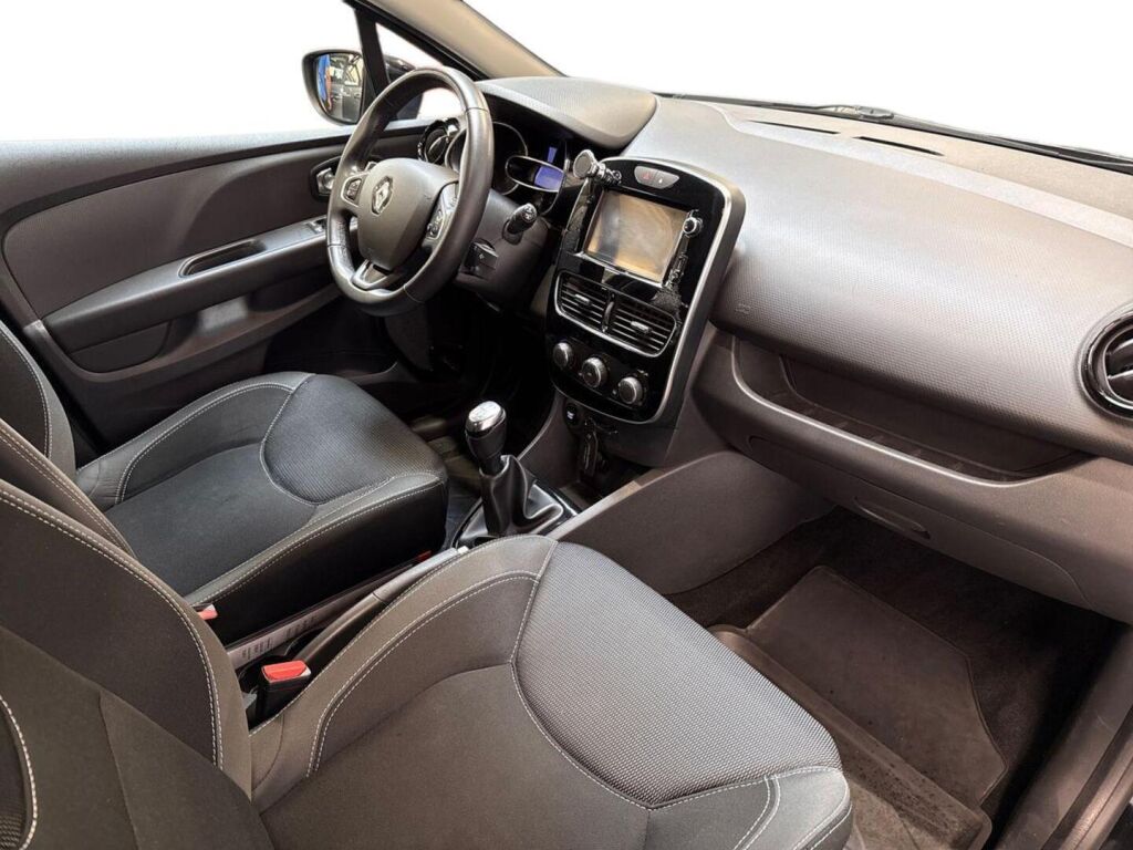 Renault Clio 2017 Musta