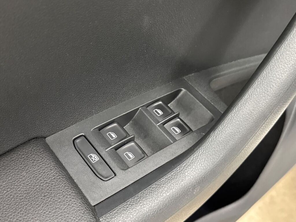Skoda Octavia 2014 Valkoinen