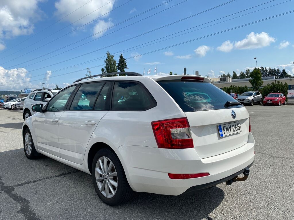Skoda Octavia 2014 Valkoinen