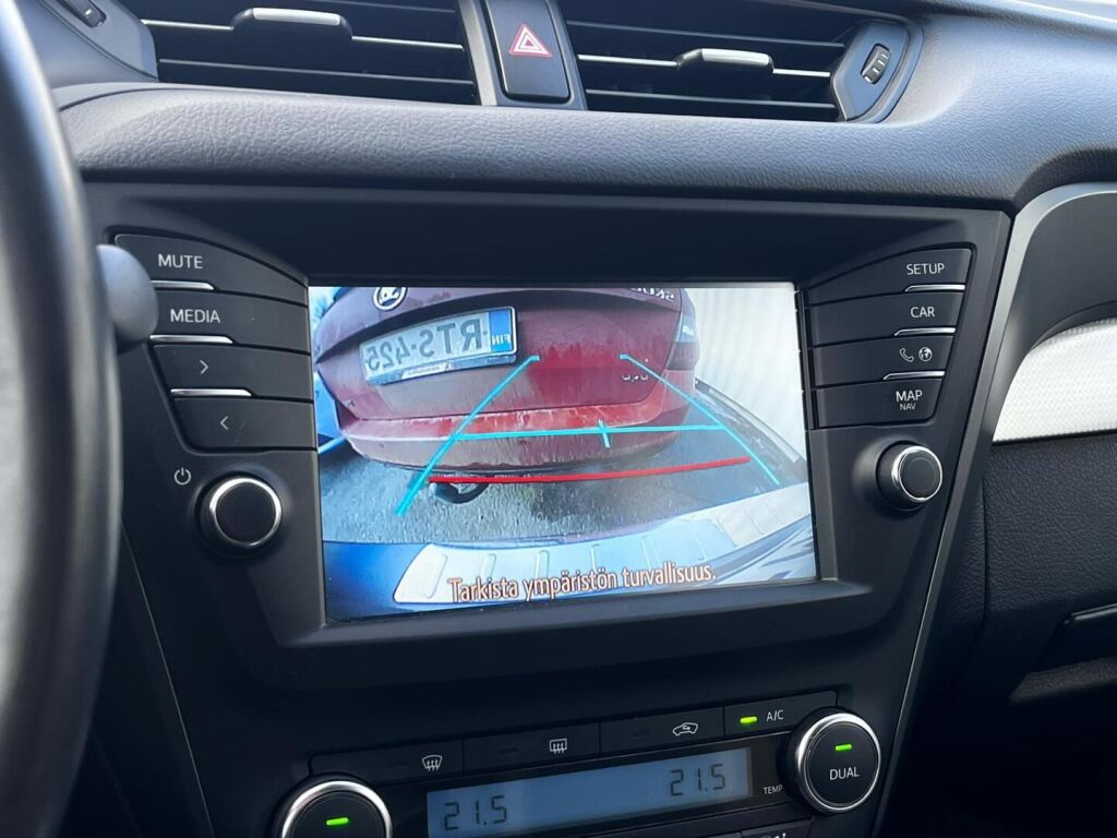 Toyota Avensis 2017 Harmaa