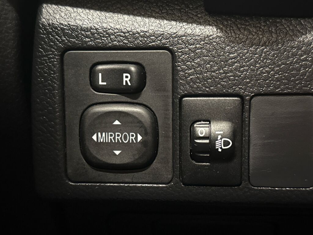 Toyota Auris 2017 Hopea