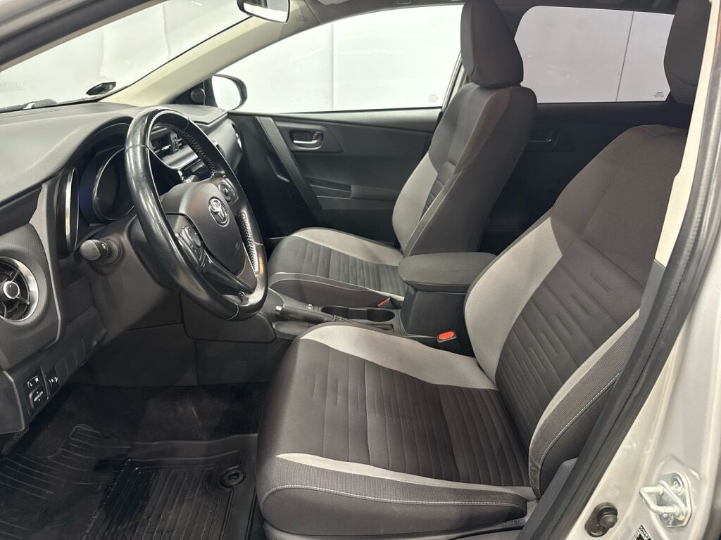 Toyota Auris 2017 Hopea