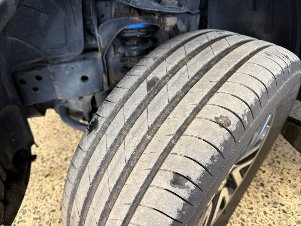 Nissan Navara 2018 Harmaa