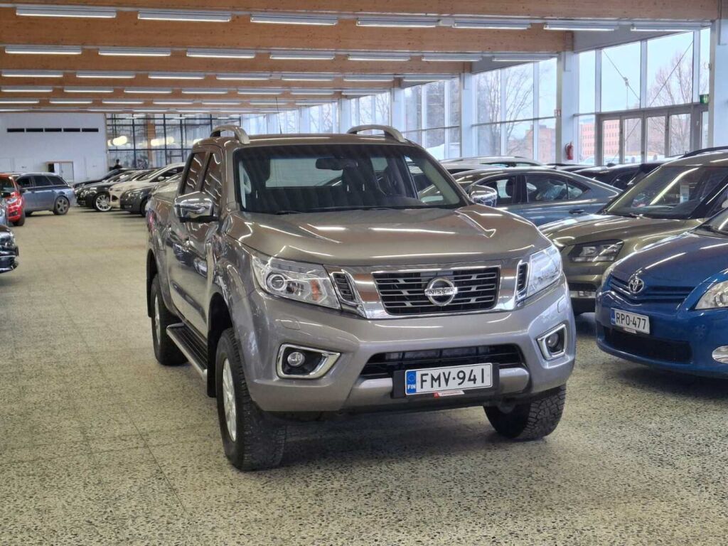 Nissan Navara 2018 Harmaa