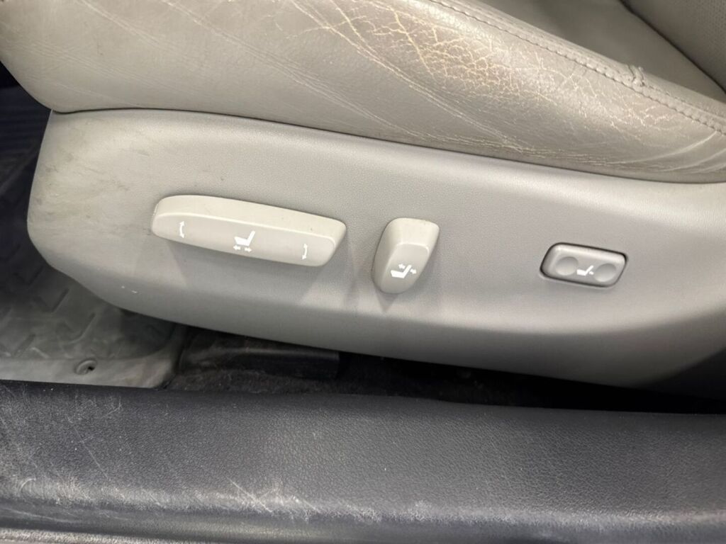 Lexus IS 2006 Harmaa
