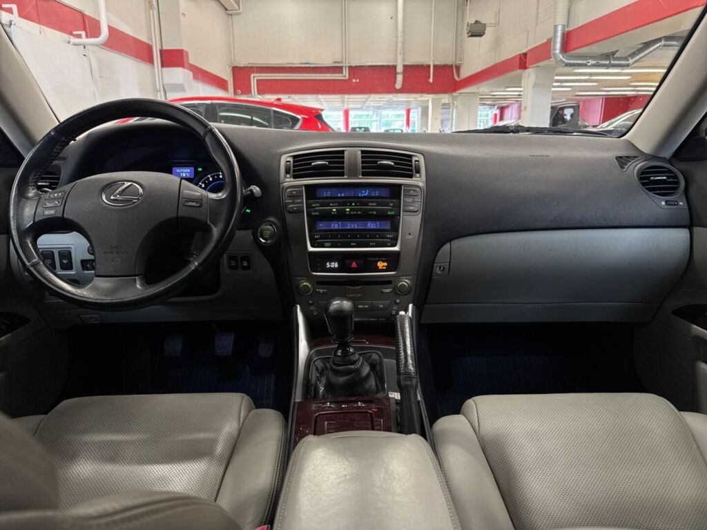 Lexus IS 2006 Harmaa