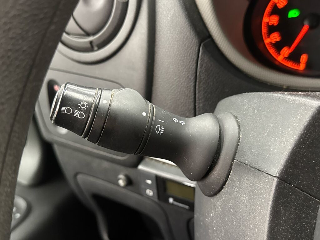 Opel Movano 2017 Musta