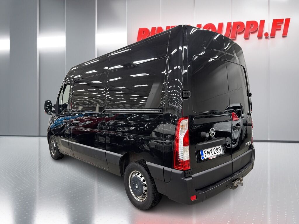 Opel Movano 2017 Musta