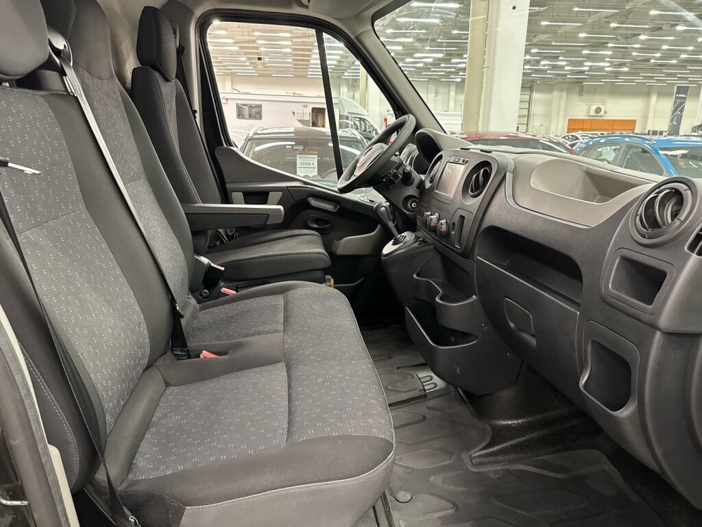 Opel Movano 2017 Musta