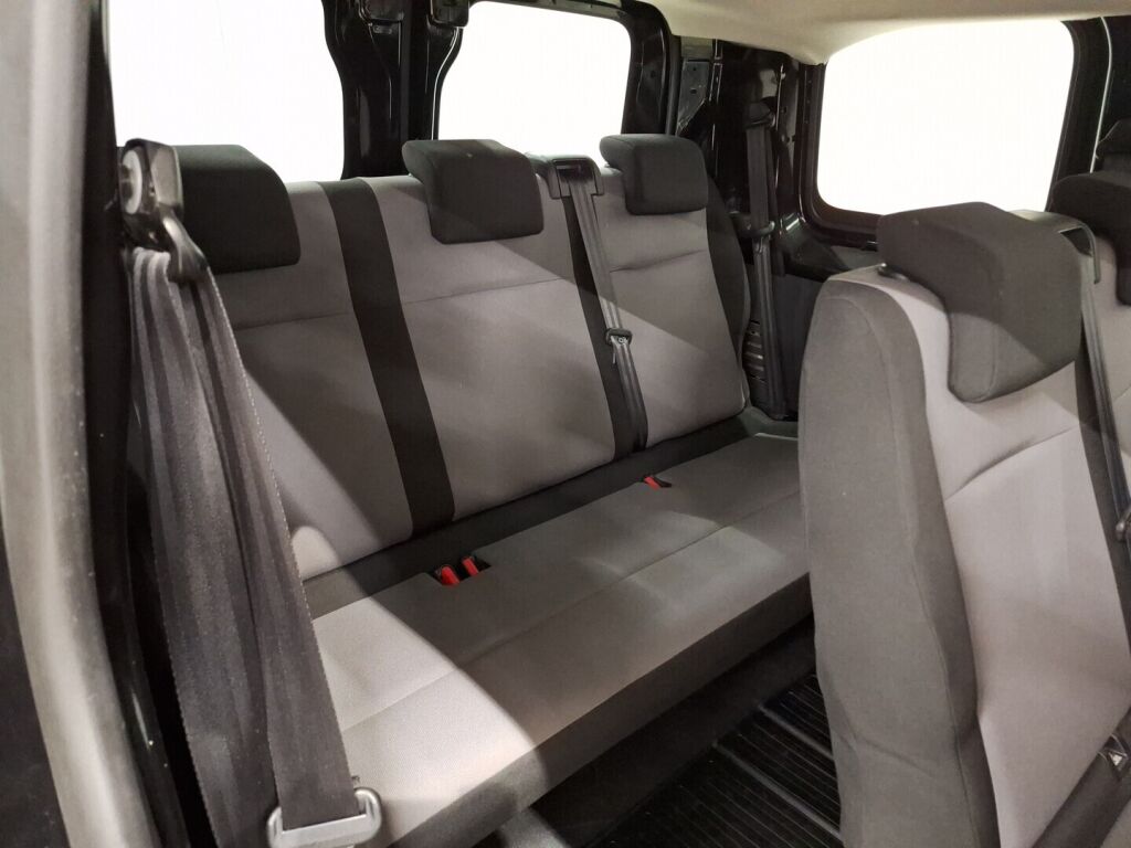 Toyota Proace Verso 2017 Musta