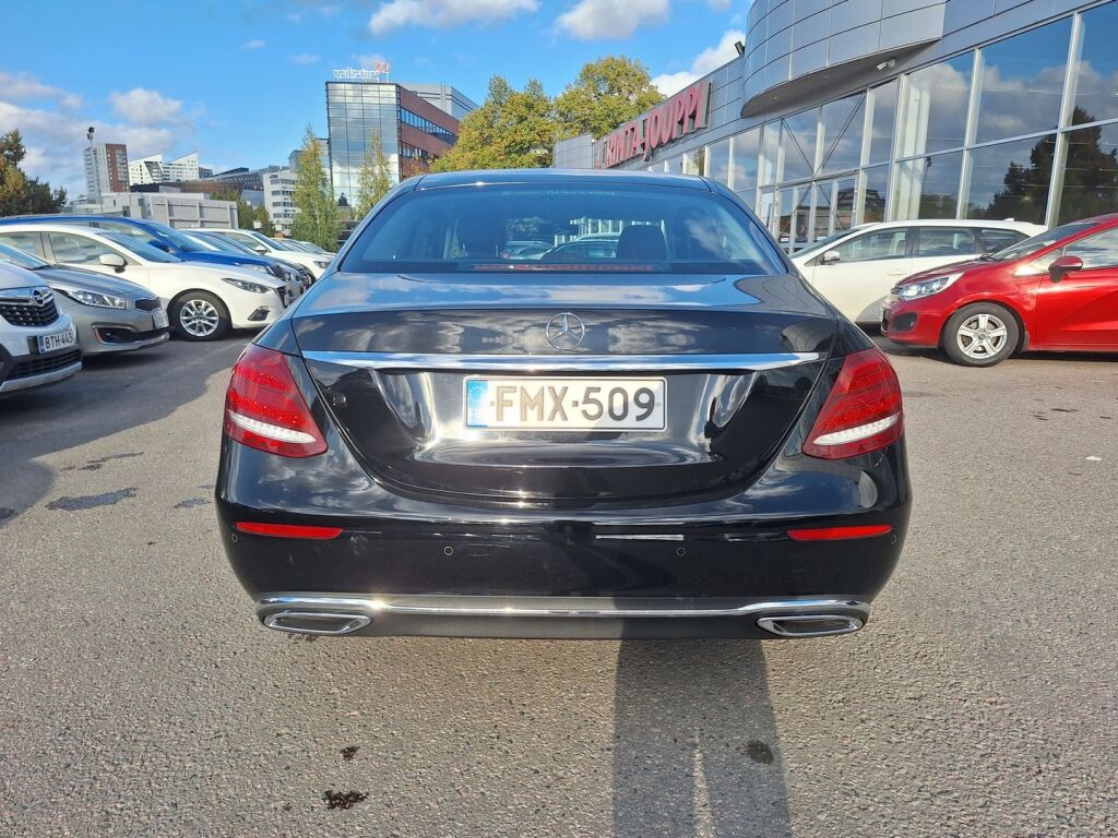 Mercedes-Benz E 2018 Musta