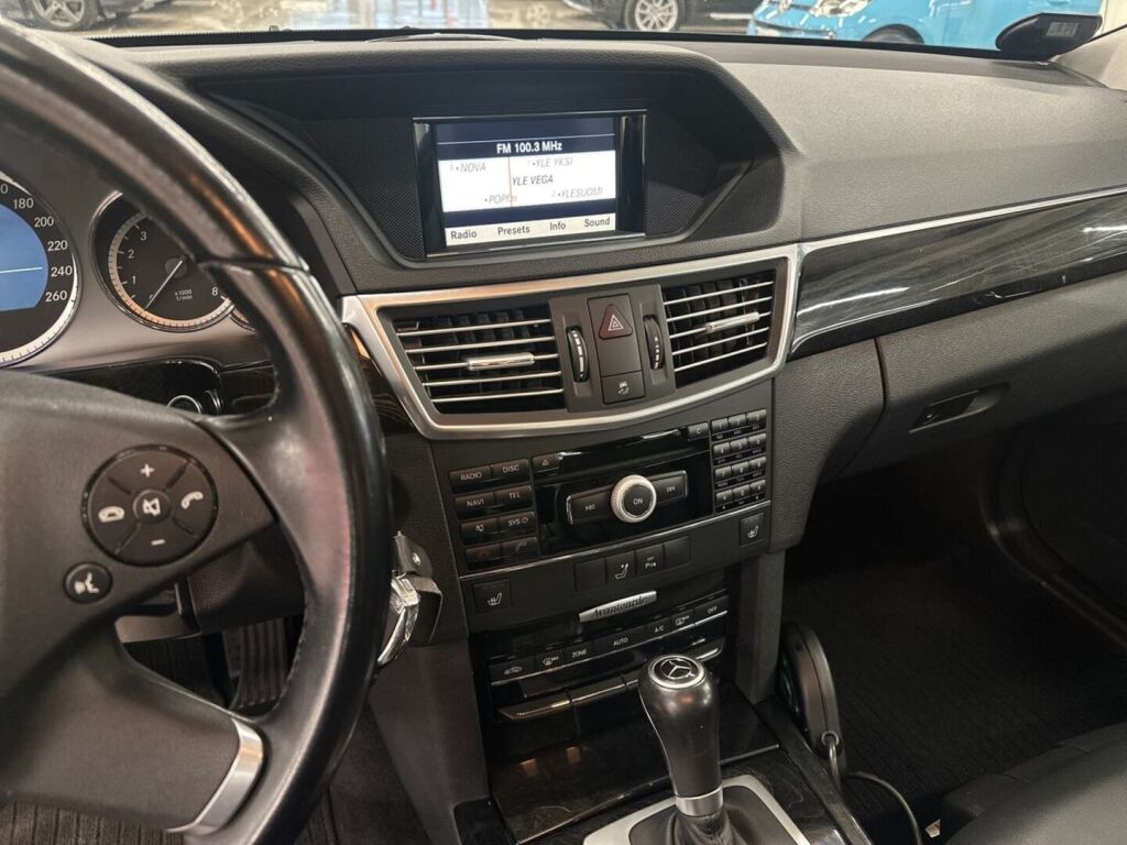 Mercedes-Benz E 2009 Harmaa
