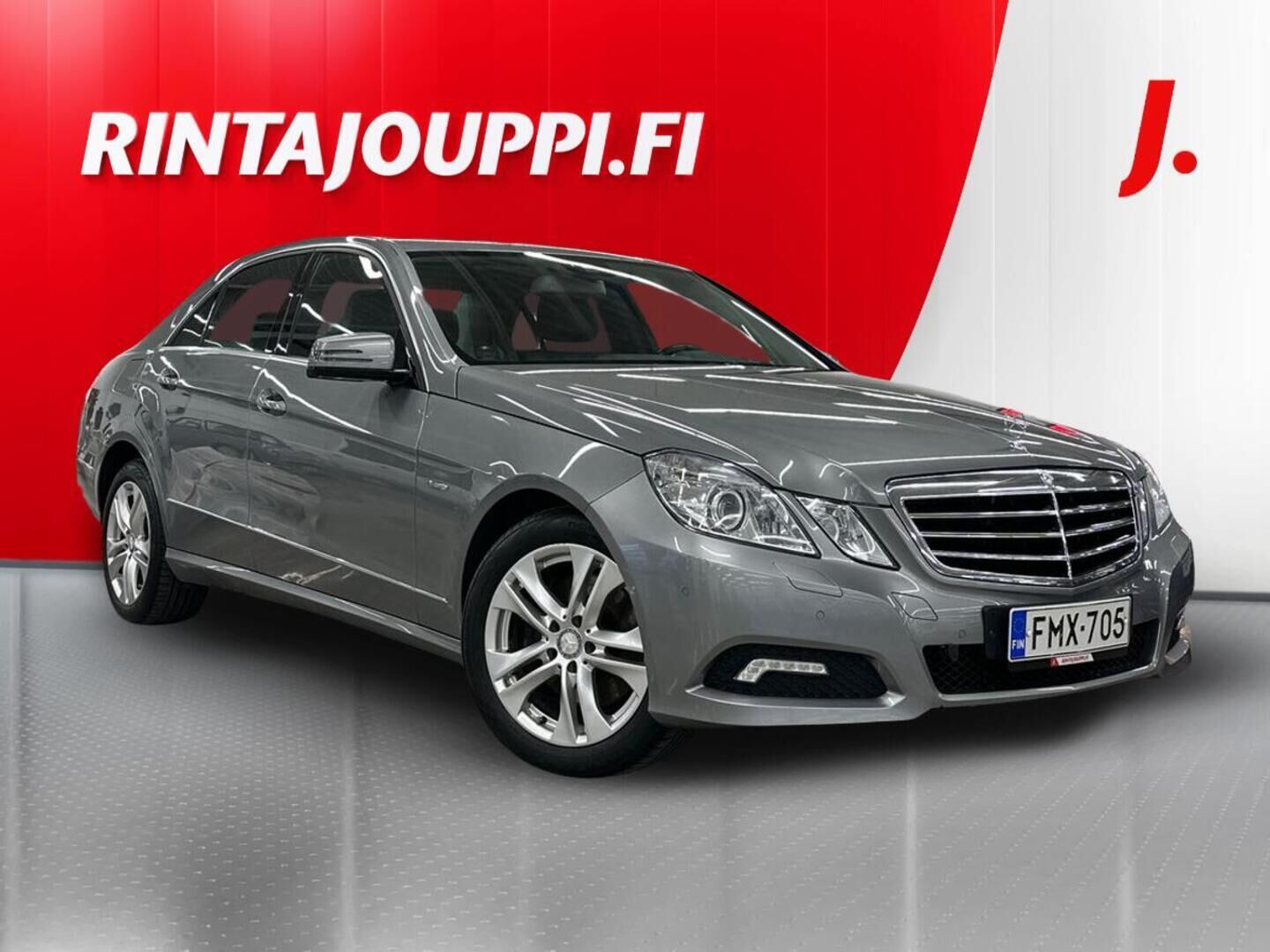 Harmaa Mercedes-Benz E