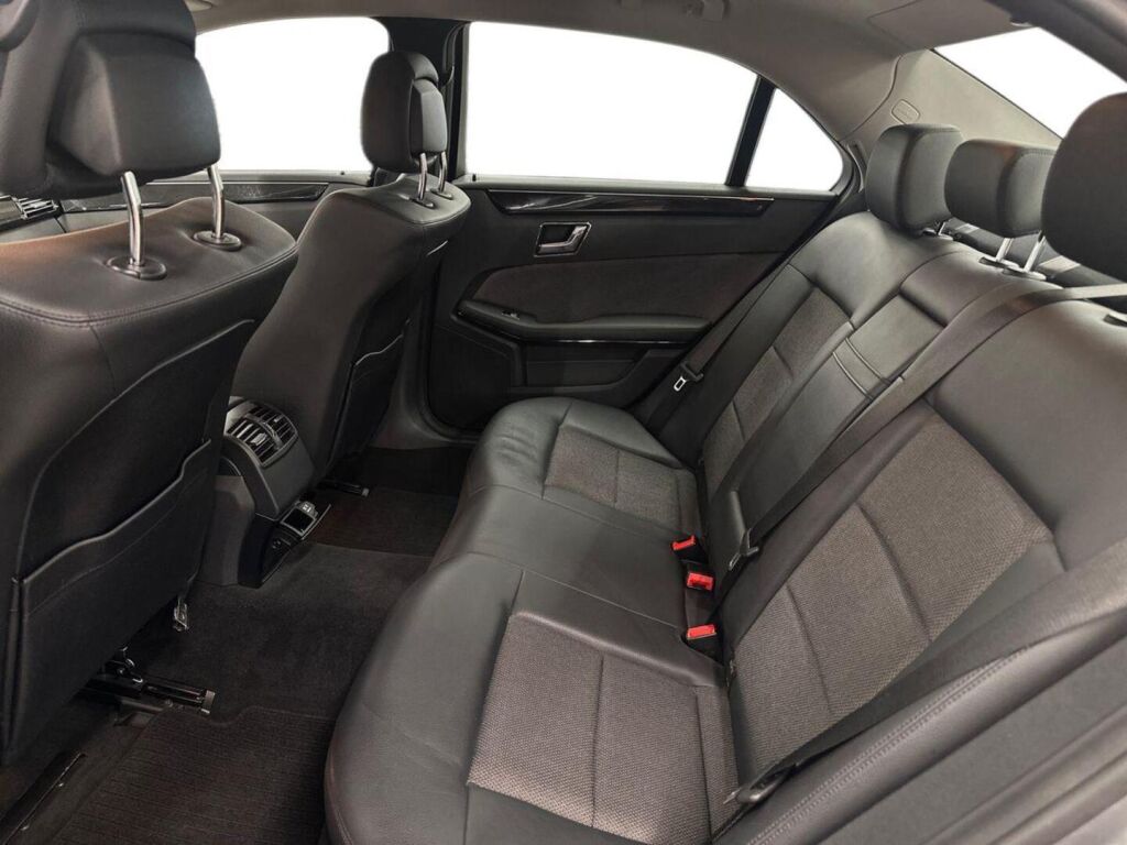 Mercedes-Benz E 2009 Harmaa