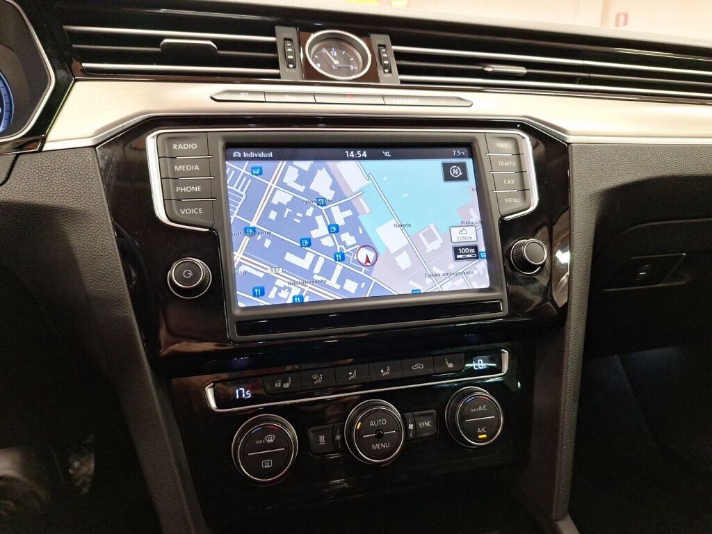 Volkswagen Passat 2015 Ruskea (beige)