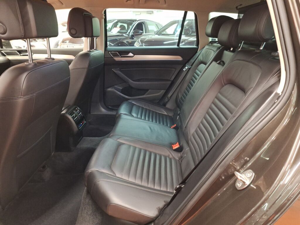 Volkswagen Passat 2015 Ruskea (beige)