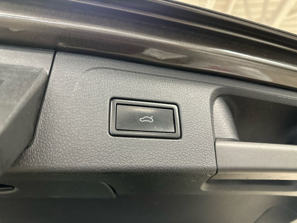 Volkswagen Passat 2015 Ruskea (beige)