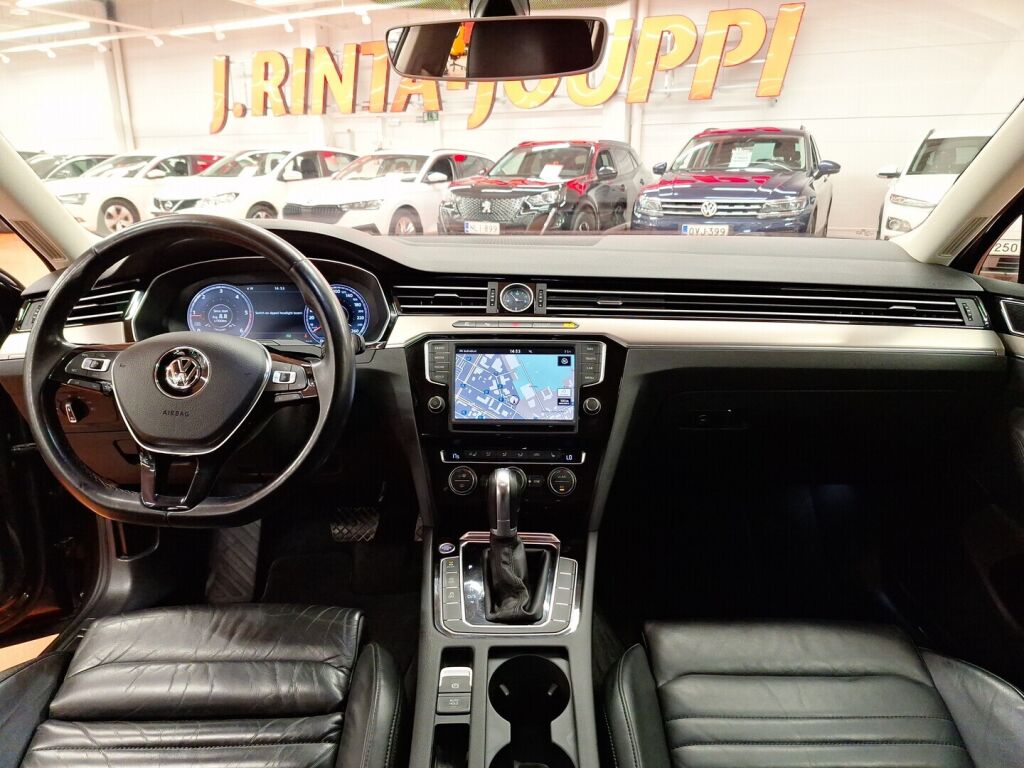 Volkswagen Passat 2015 Ruskea (beige)