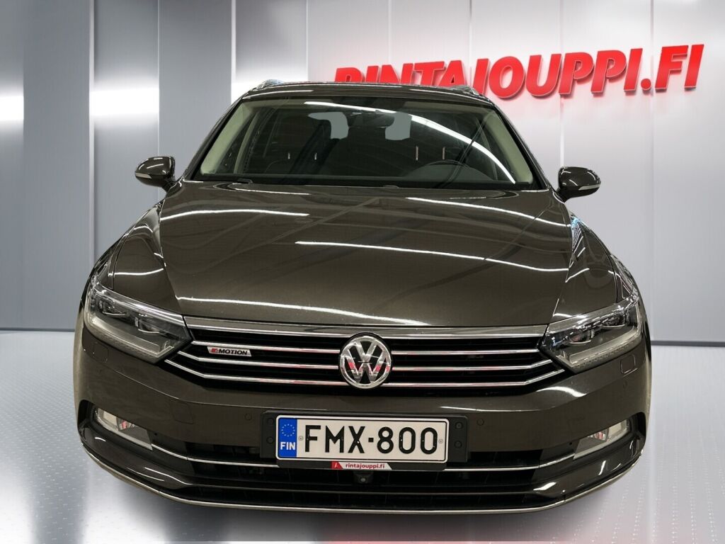 Volkswagen Passat 2015 Ruskea (beige)