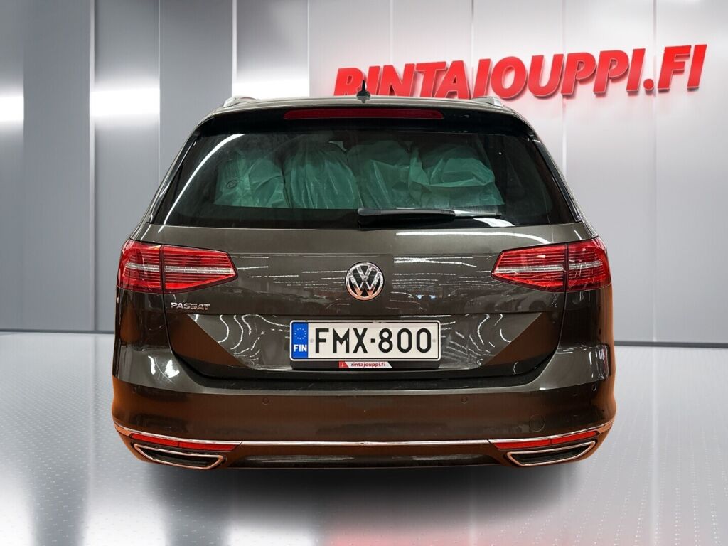 Volkswagen Passat 2015 Ruskea (beige)